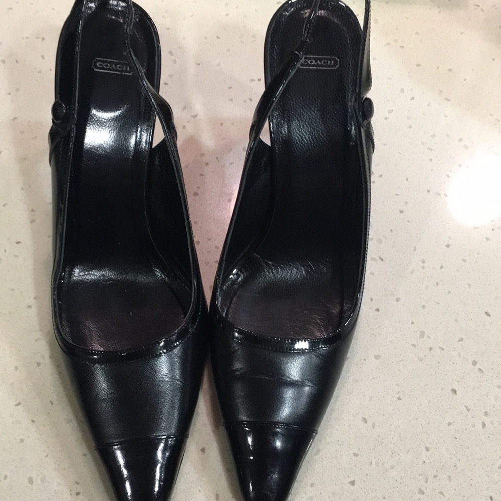 Black leather shoes made in Italy. - Picture 7 of 8